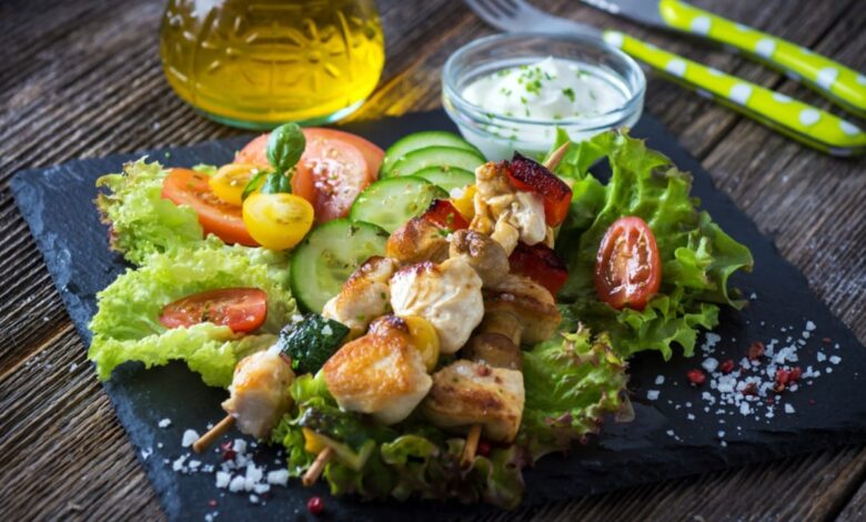 8 high protein chicken salad recipes under 365 calories