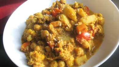 Chickpea and cauliflower curry