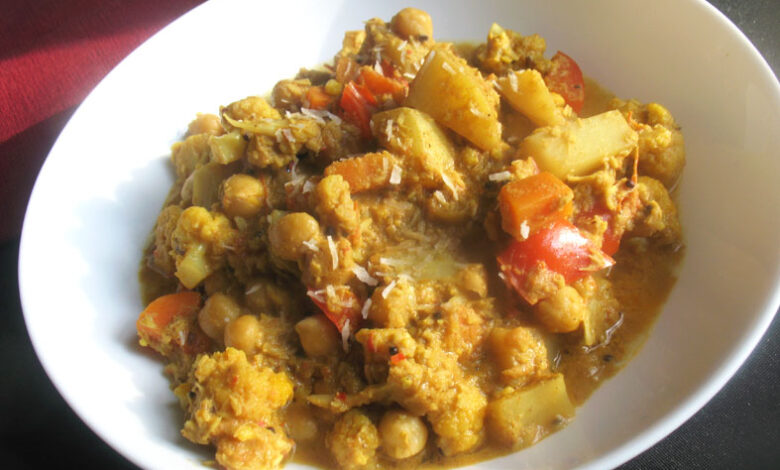 Chickpea and cauliflower curry