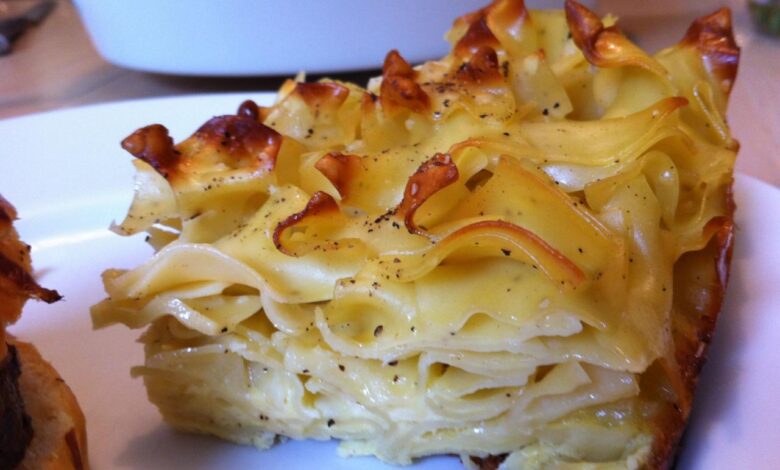 Cabbage and onion noodle kugel