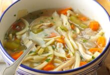 Slow cooker chicken noodle soup