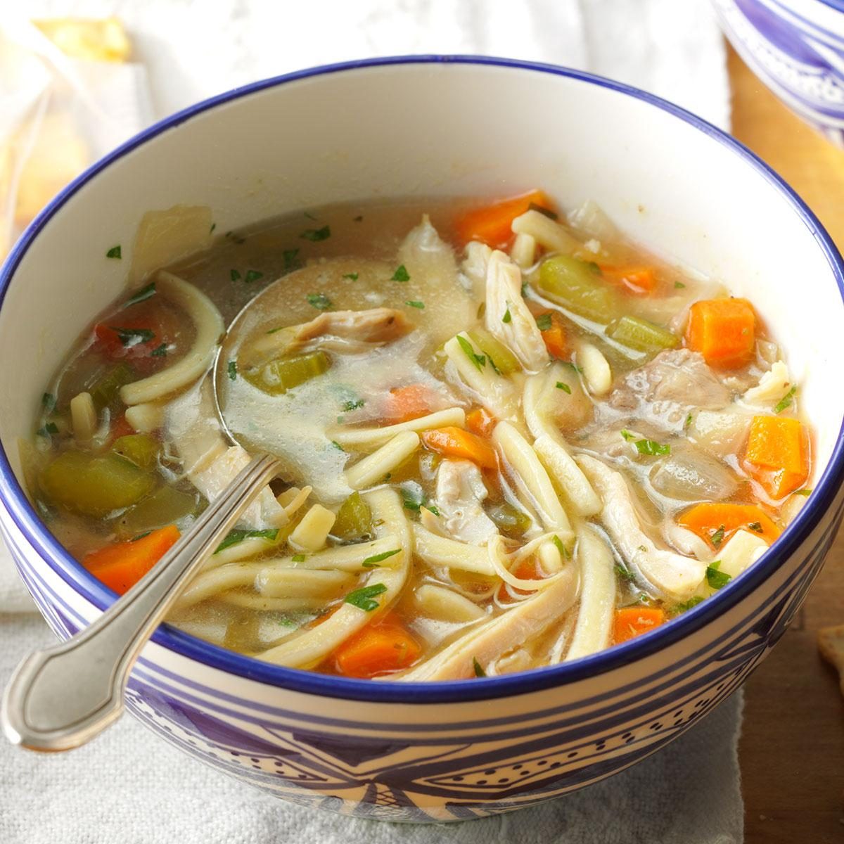 Slow cooker chicken noodle soup