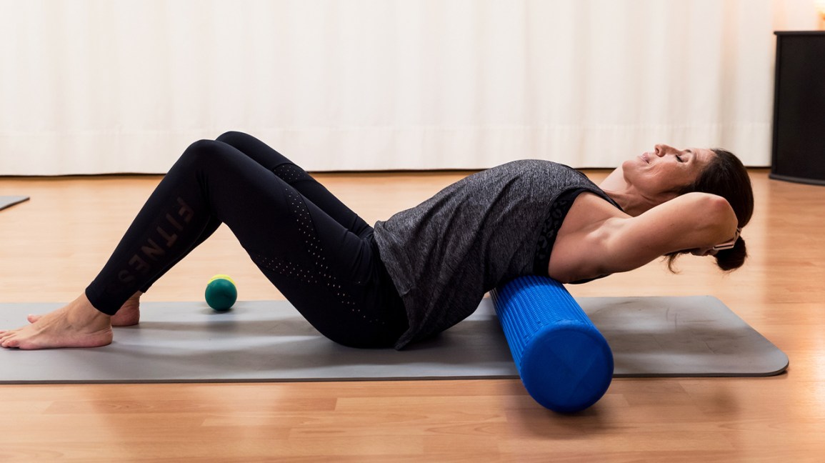 The right way to foam roll your entire back