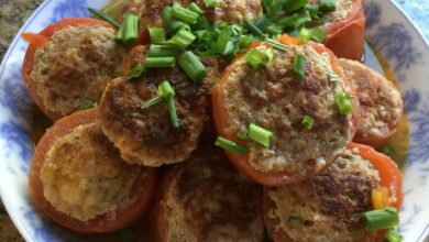 Ground turkey stuffed tomatoes