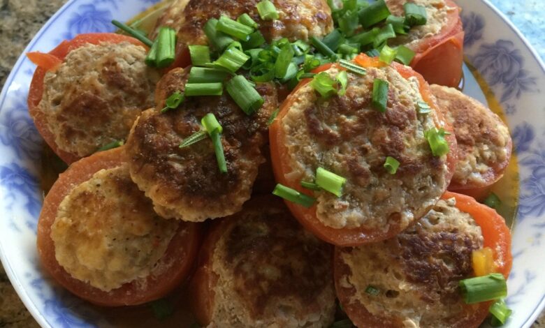 Ground turkey stuffed tomatoes