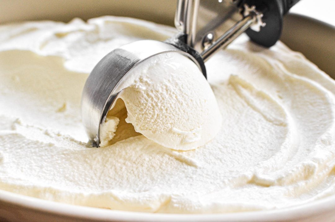 Frozen fermentingforfoodies Honey vanilla frozen yogurt with caramelized pineapple