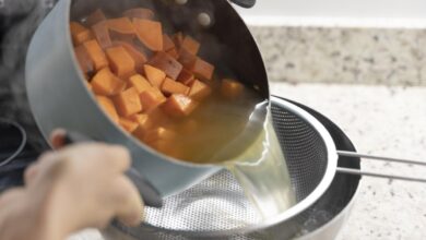 Slow cooker vegan mashed sweet potatoes