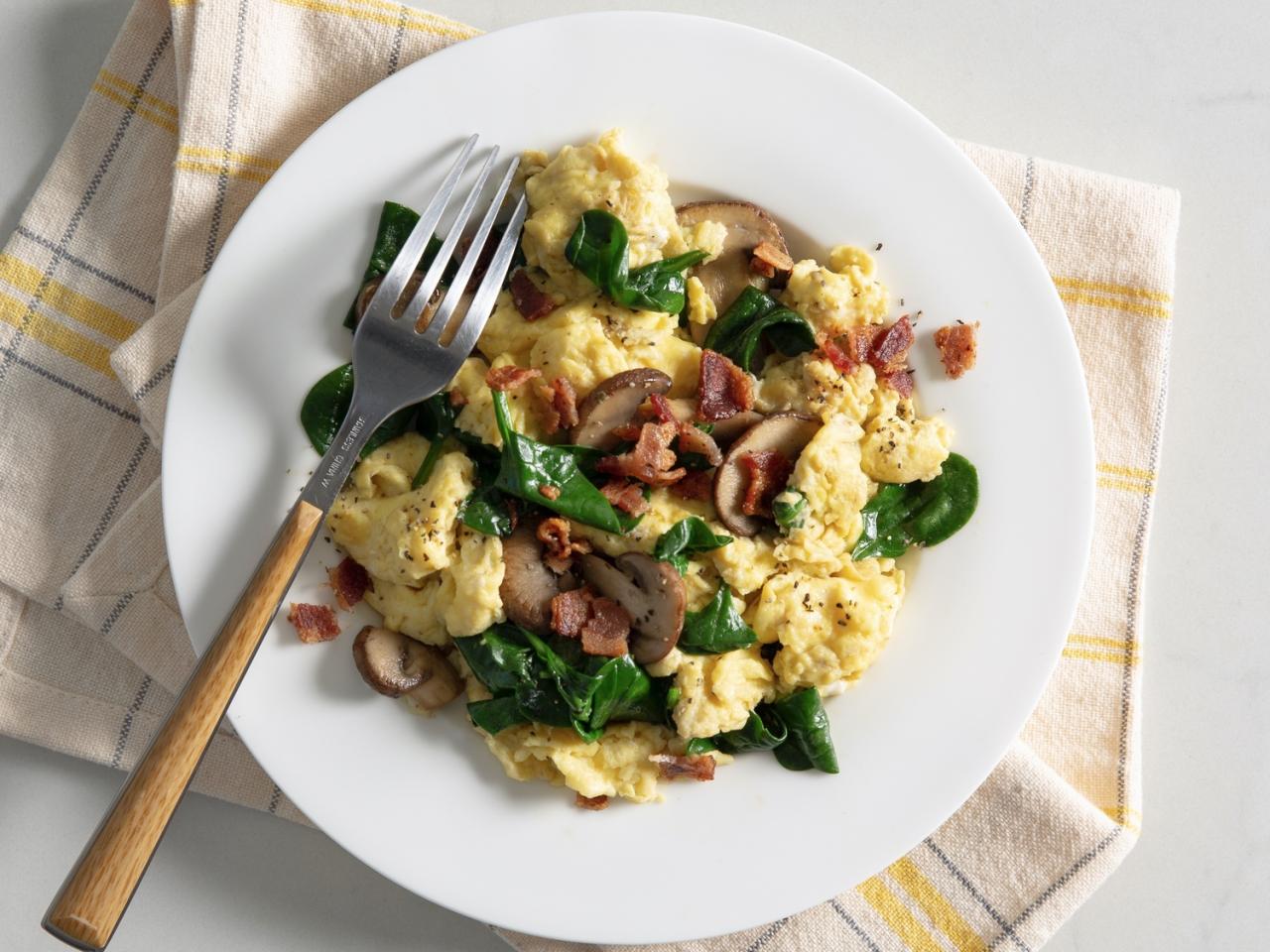 Oven baked egg spinach bacon