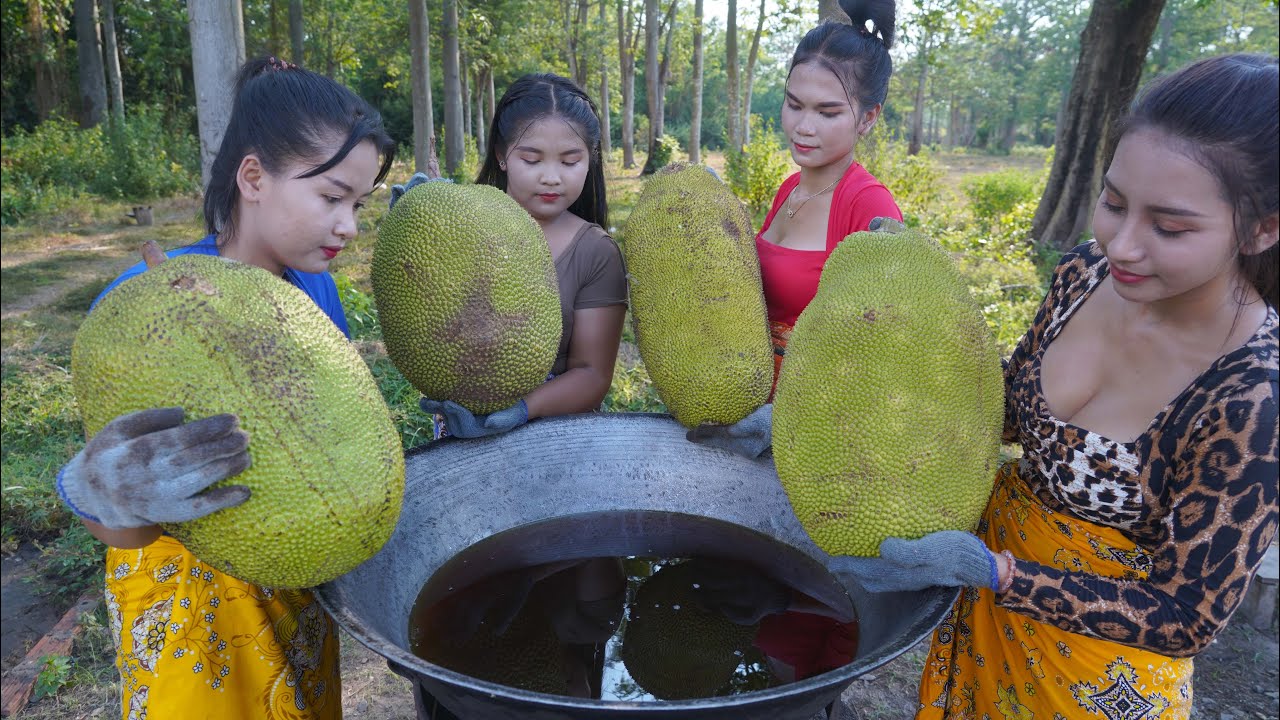 Heck jackfruit look inside funky fruit