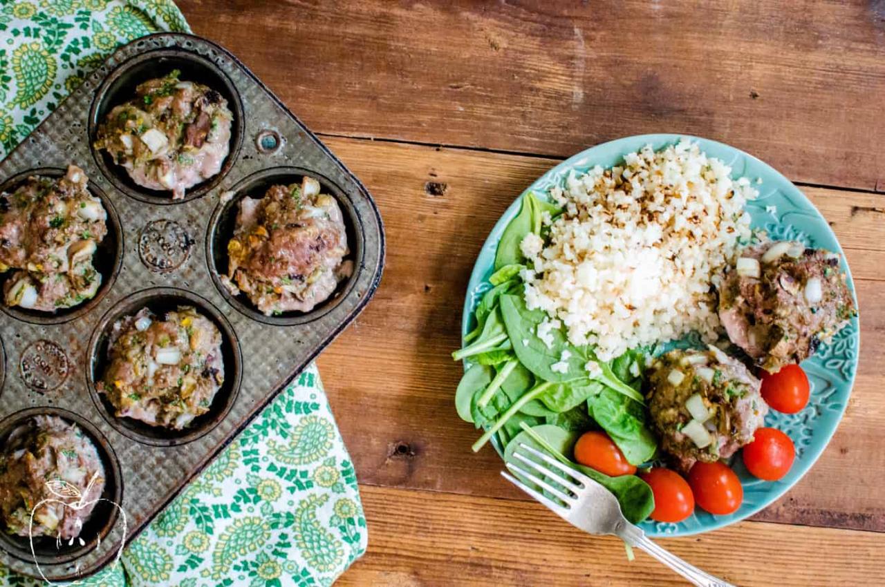 Low carb mini meatloaves
