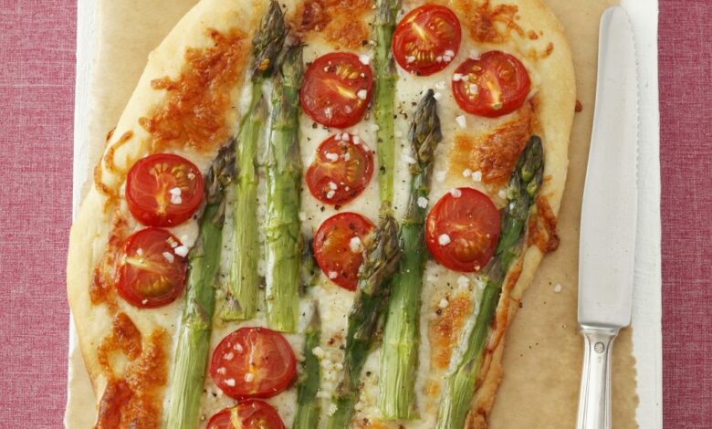 Asparagus and pea pesto salad pizza