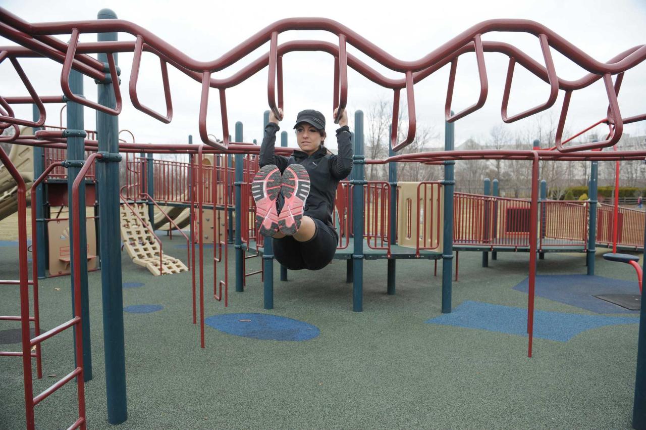 5 moves turn playground gym