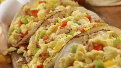 Breakfast and lunch tacos to taco bout