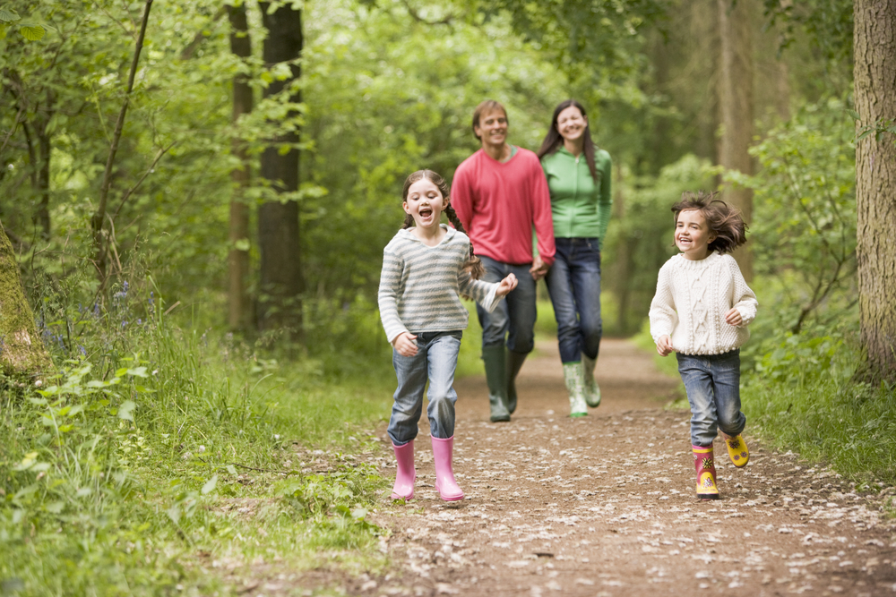 5 family friendly walking activities for more steps