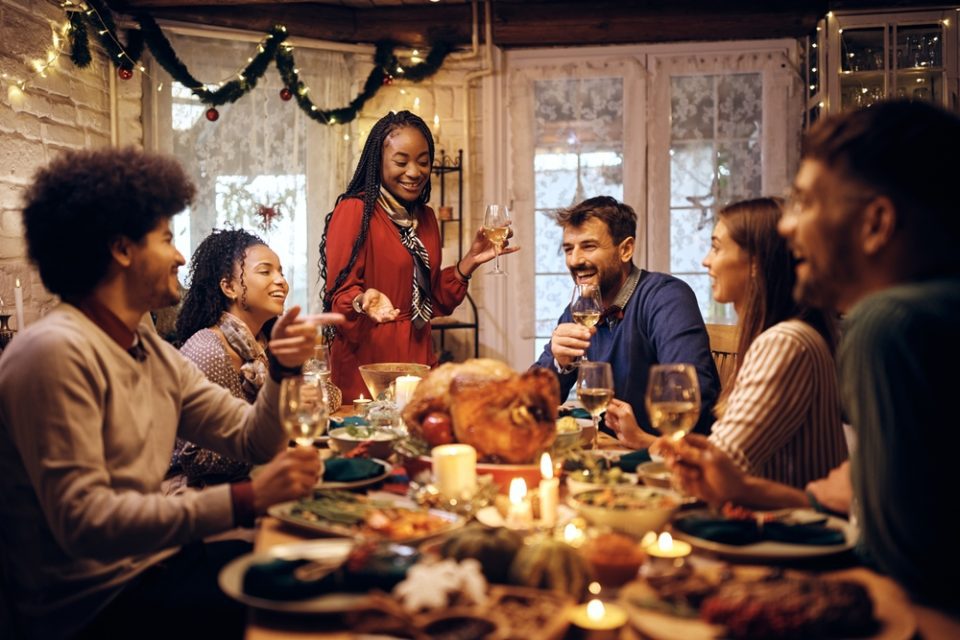 5 tips for staying social and drinking during the holidays