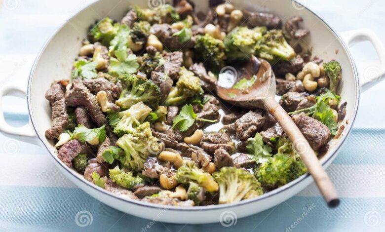 Cashew beef with broccoli stir fry