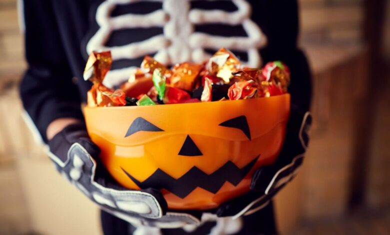 6 ways to burn off halloween candy in 15 minutes or less