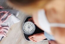 How much weight is safe to lose in a month