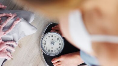 How much weight is safe to lose in a month