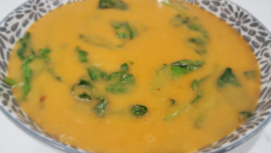 Creamy white bean and spinach soup