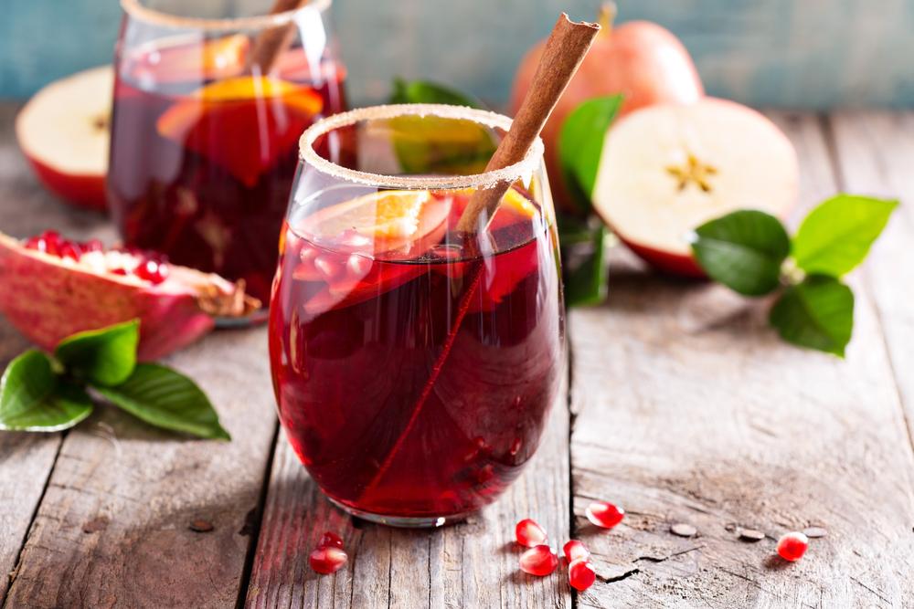 5 cocktail hacks healthier holiday drinking