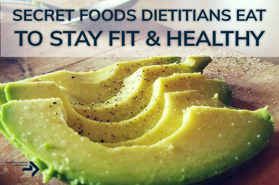 Foods that dietitians eat on road trips