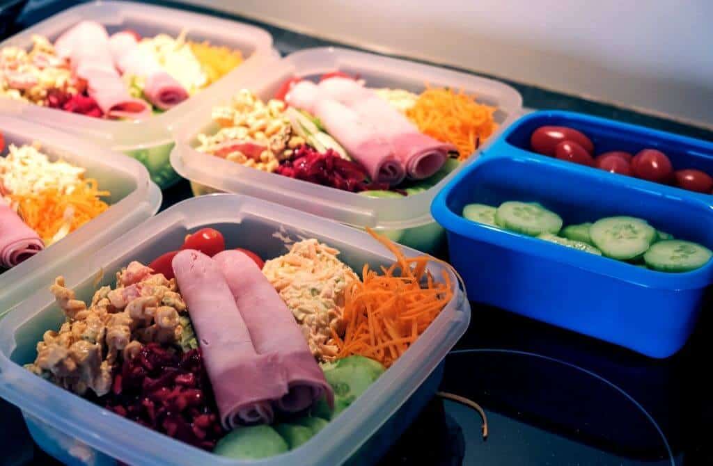 Foods that dietitians eat on road trips