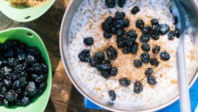 Golden overnight oats with blueberries