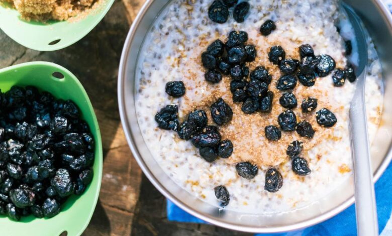 Golden overnight oats with blueberries