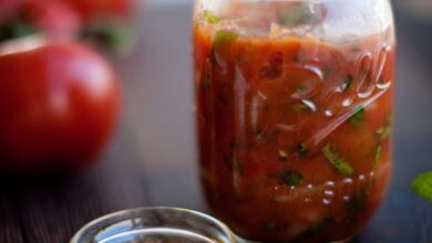 20 minute egg spicy tomato sauce