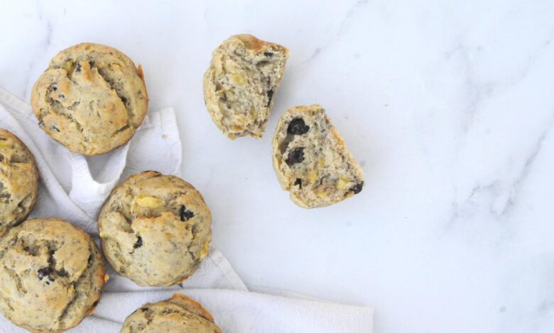 Vegan banana muffins with almond apple spread