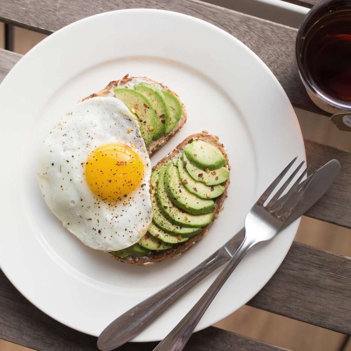 Eggs sunny side egg fried easy over bread recipe vs toast breakfast foods boiled energy quick bettycrocker cook cooked explainlikeimfive