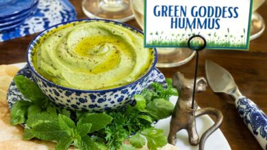 Green goddess hummus with crudites and crackers