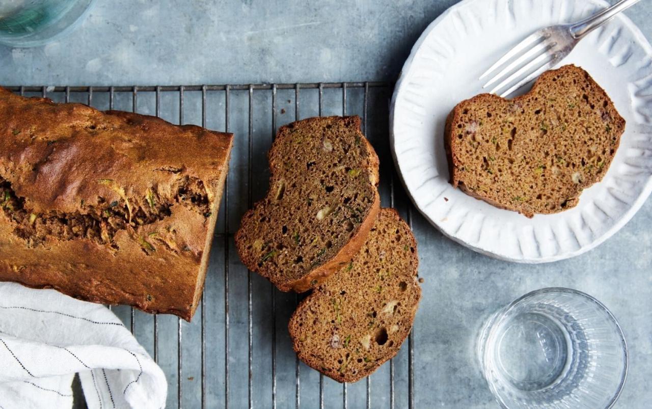 Whole wheat zucchini banana bread