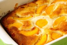 Quick skillet peach cobbler