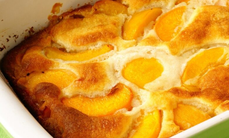 Quick skillet peach cobbler