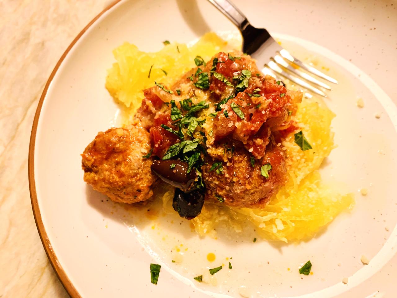 Mediterranean chicken meatballs