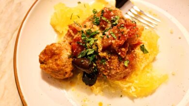 Mediterranean chicken meatballs