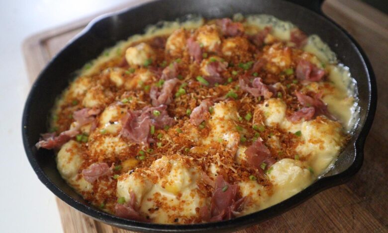 Mac cheese prosciutto bites