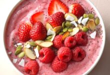 Pineapple turmeric smoothie bowls