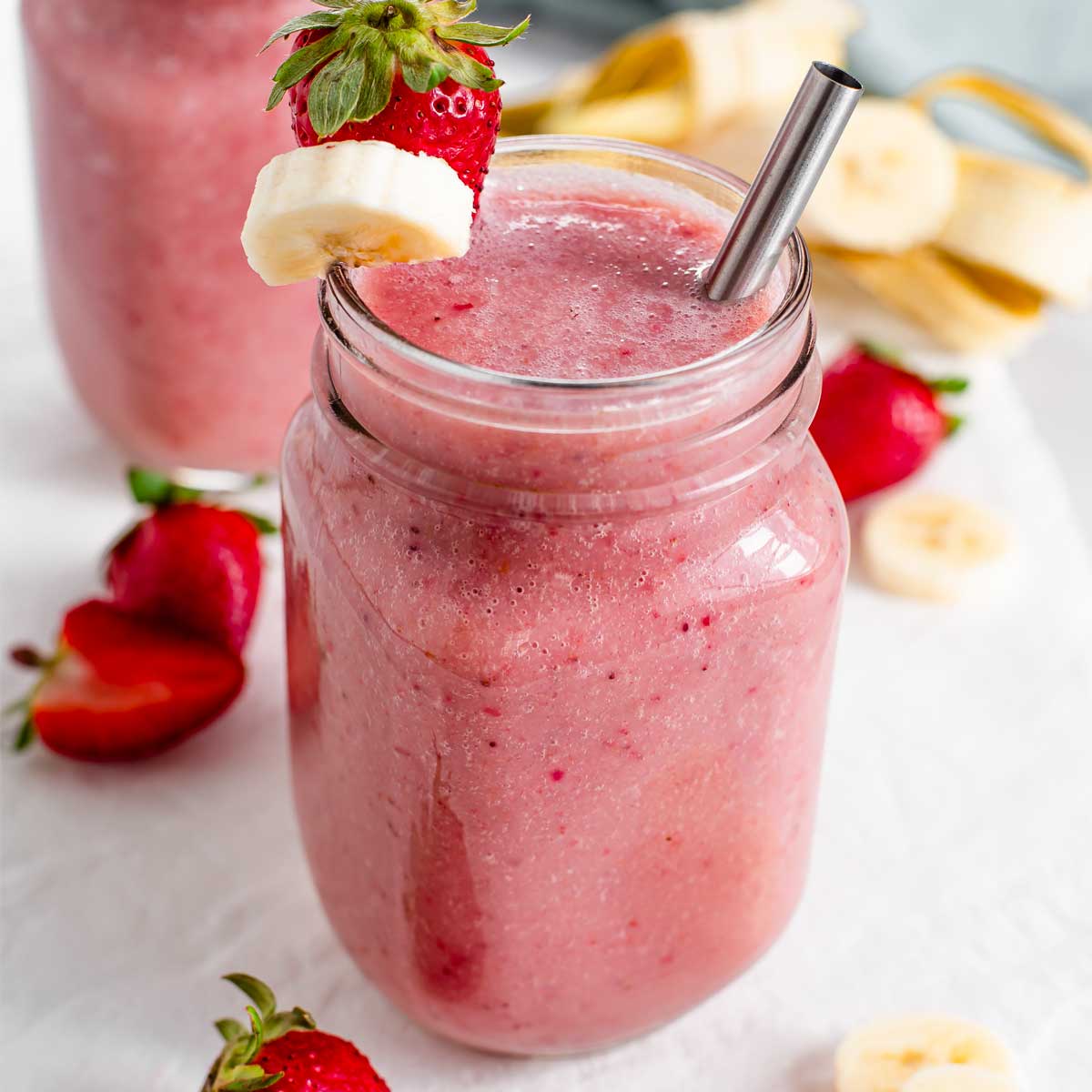Strawberry banana green smoothie
