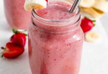 Strawberry banana green smoothie