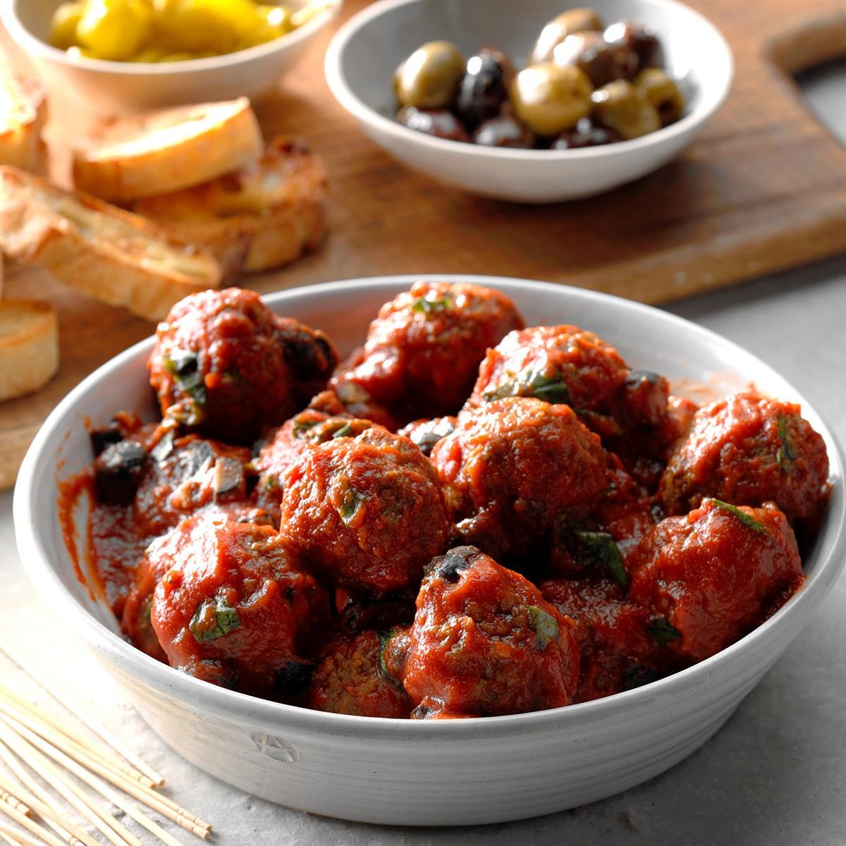 Smothered meatballs marinara